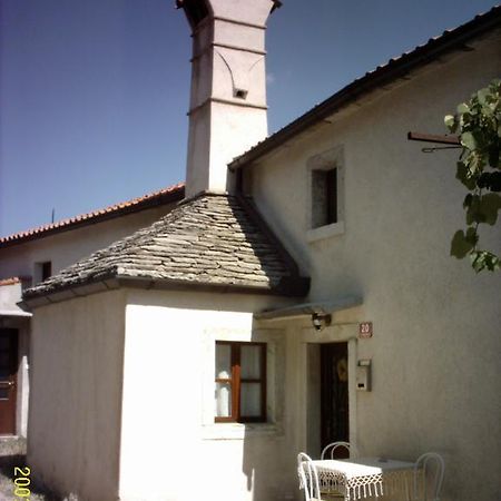Štanjel Apartment Valetovi מראה חיצוני תמונה